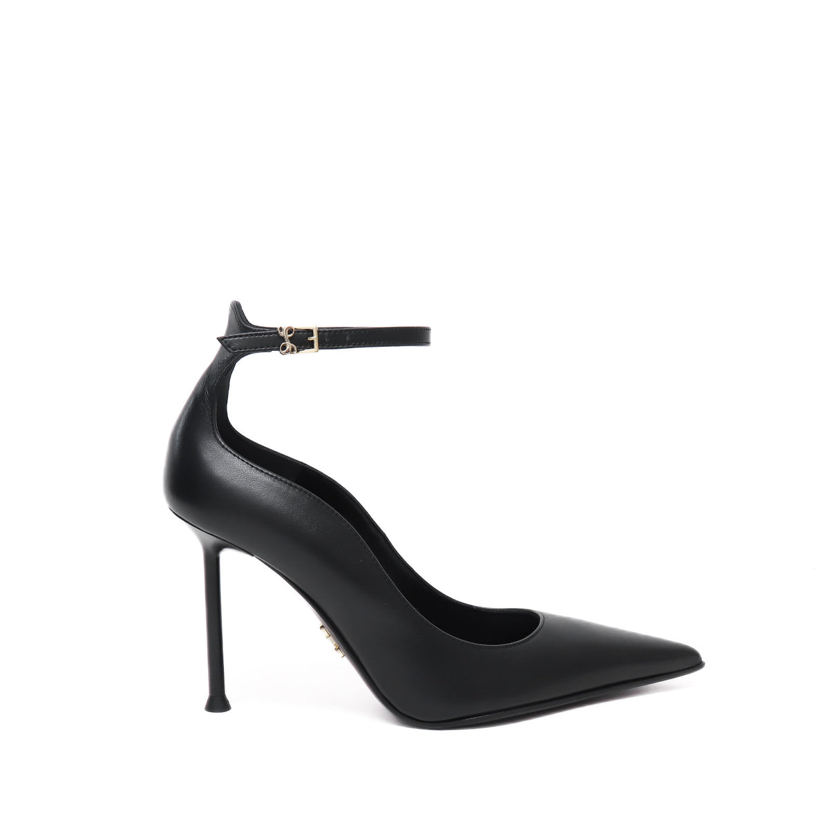 Sergio Levantesi Panama Pumps