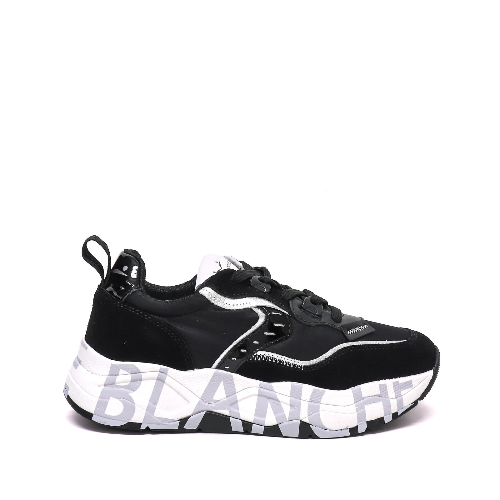 Voile Blanche Sneaker Club105