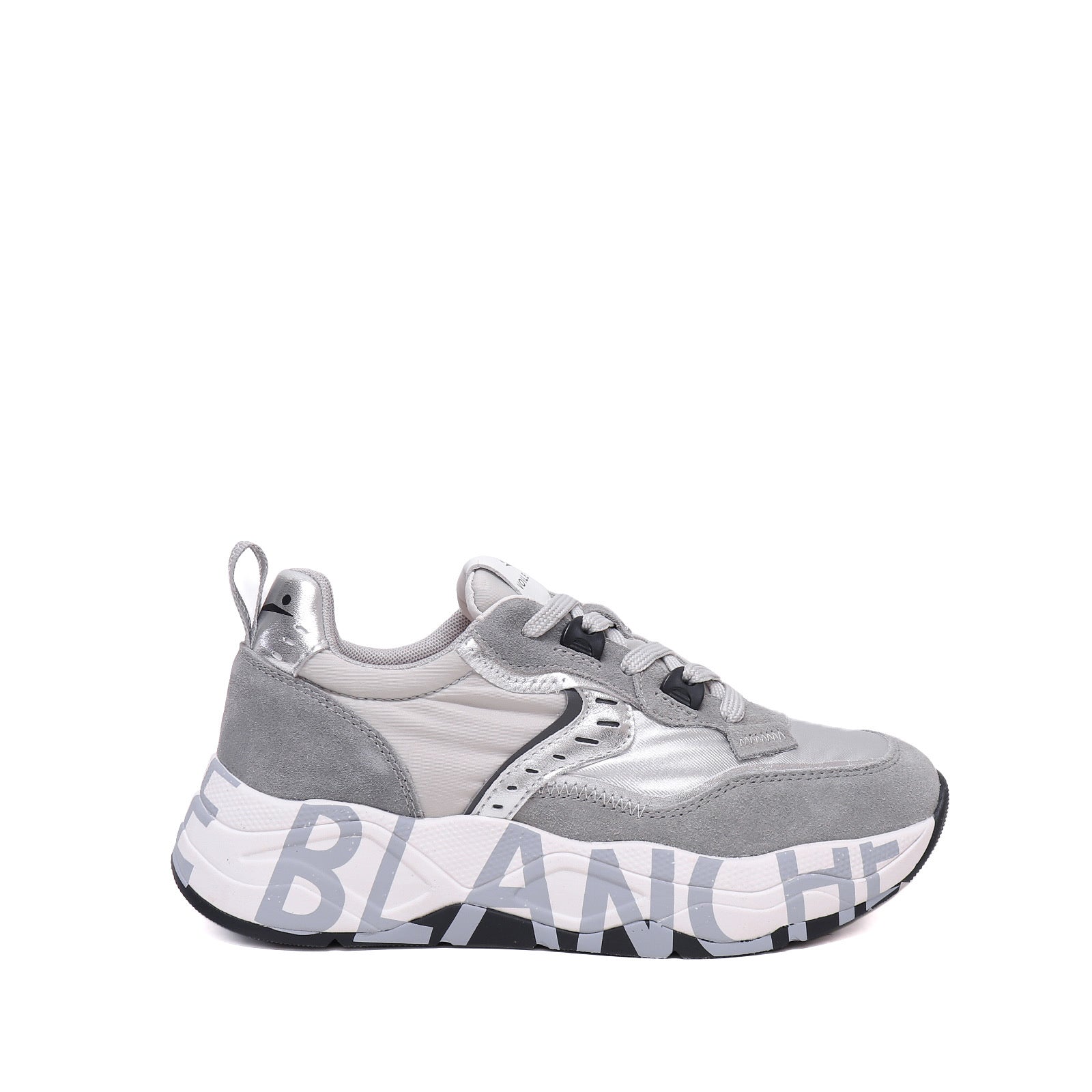 Voile Blanche Sneaker Club105