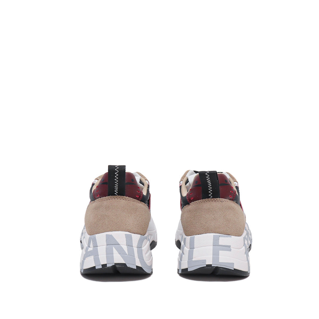Voile Blanche Sneaker Club105