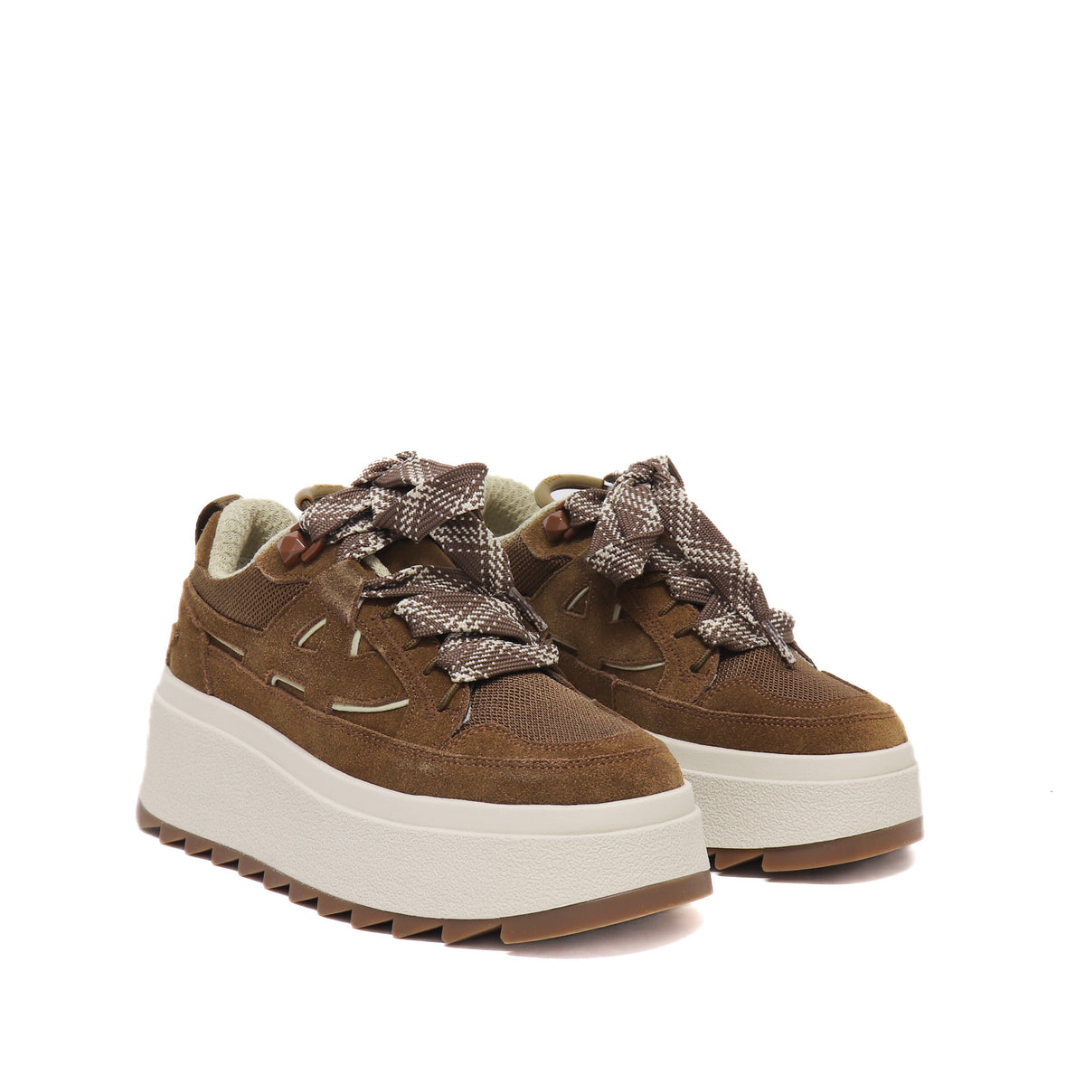 Ash Sneaker Movie02