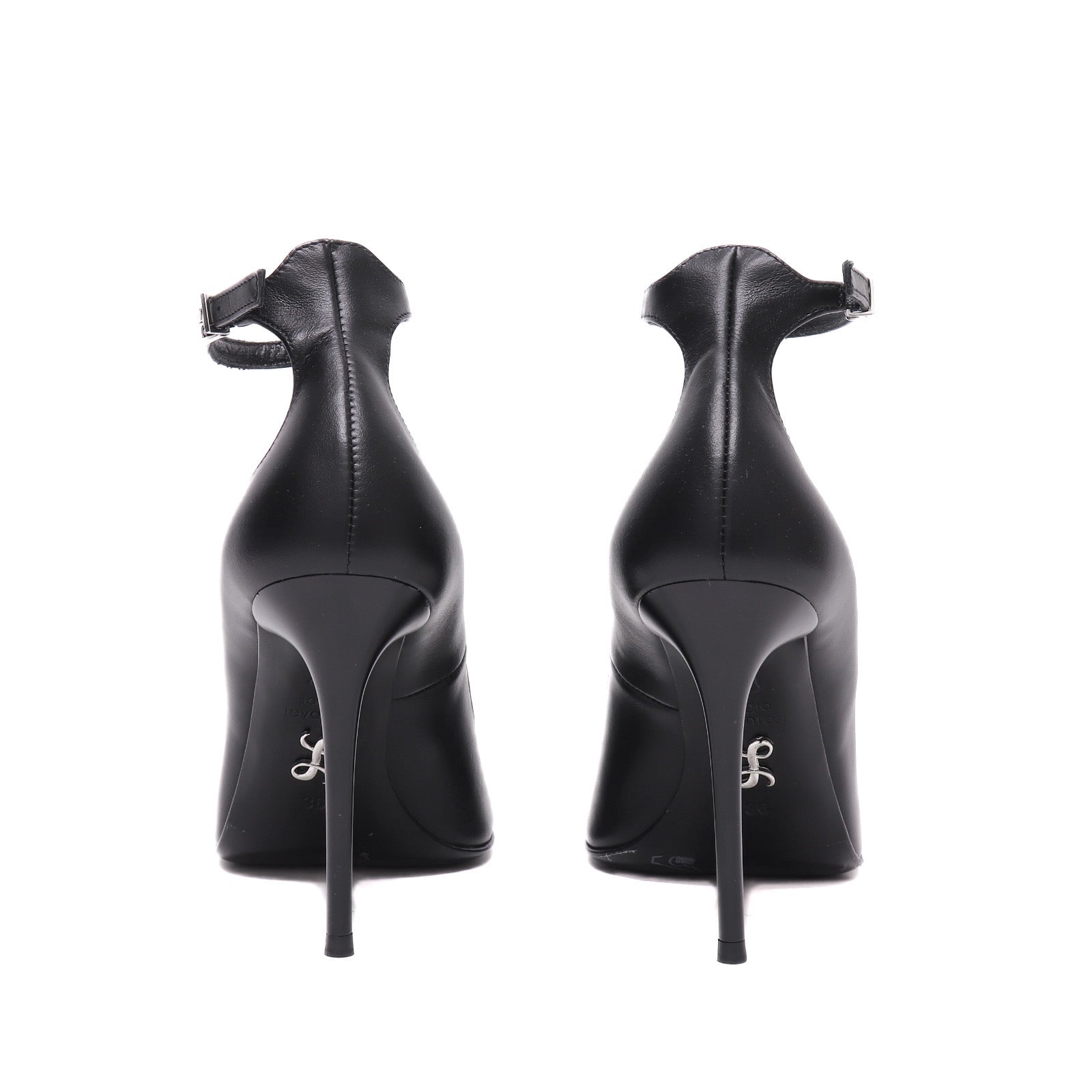 Sergio Levantesi Pumps Livia