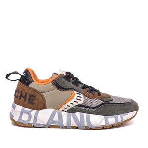 Voile Blanche Sneaker Club