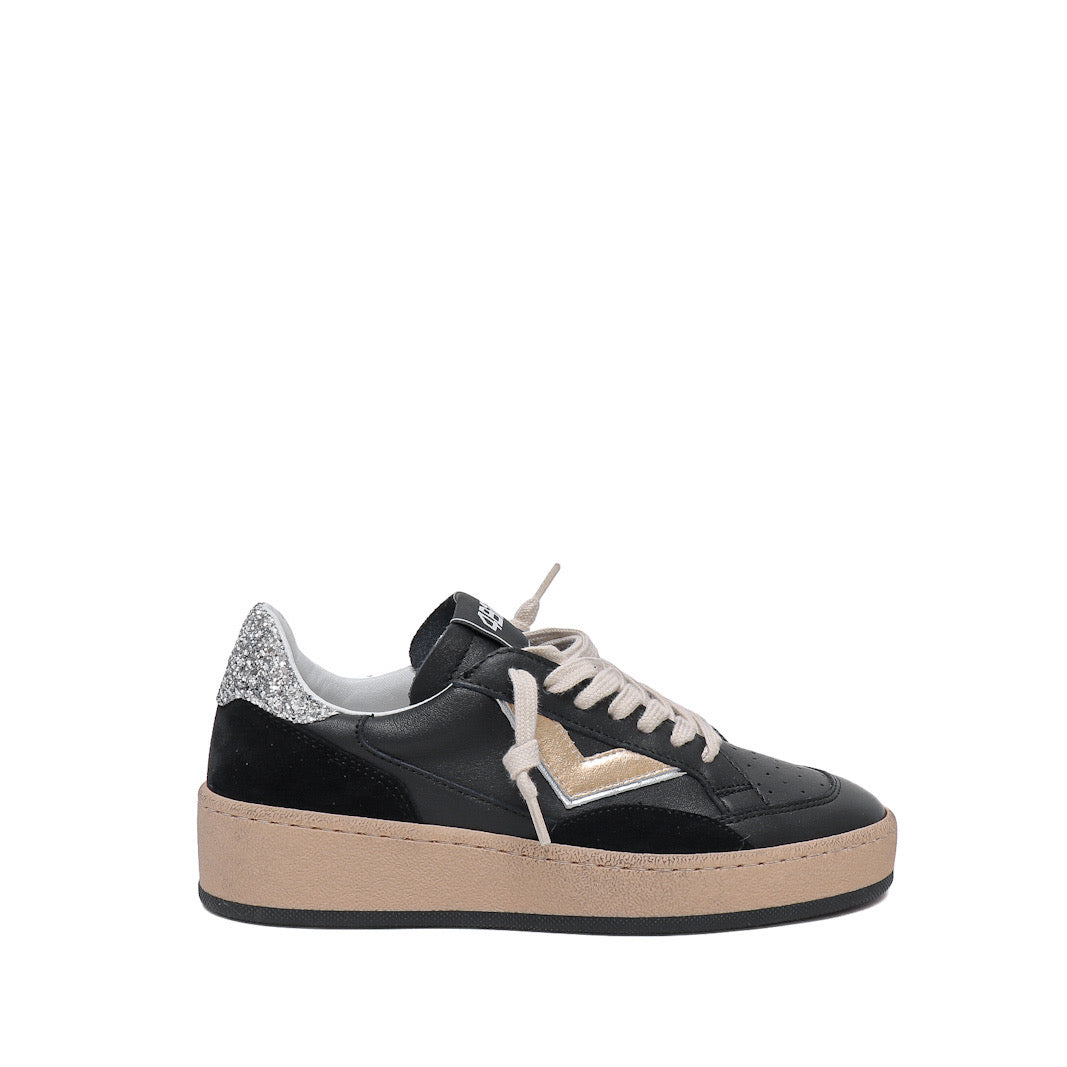 4B12 Sneaker