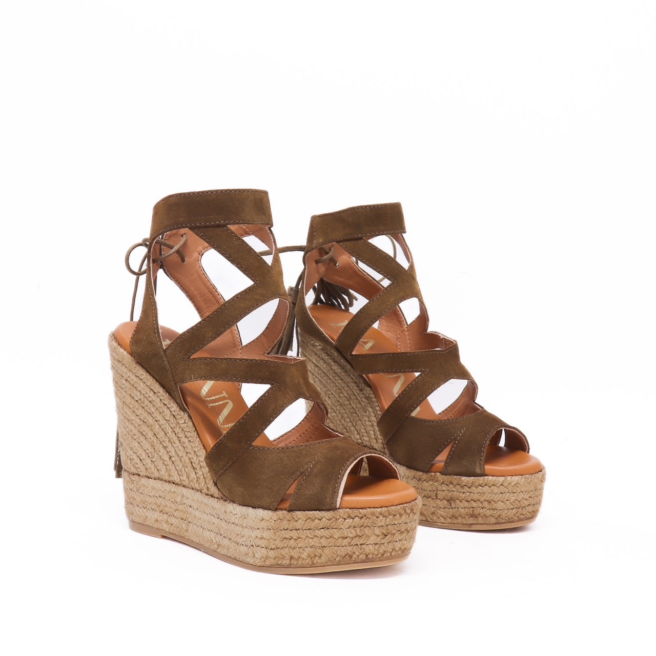 Kanna Sandalo Basket