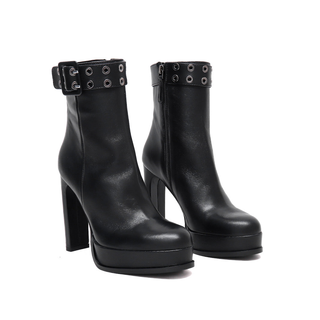 Nicole Bonnet Ankle Boot