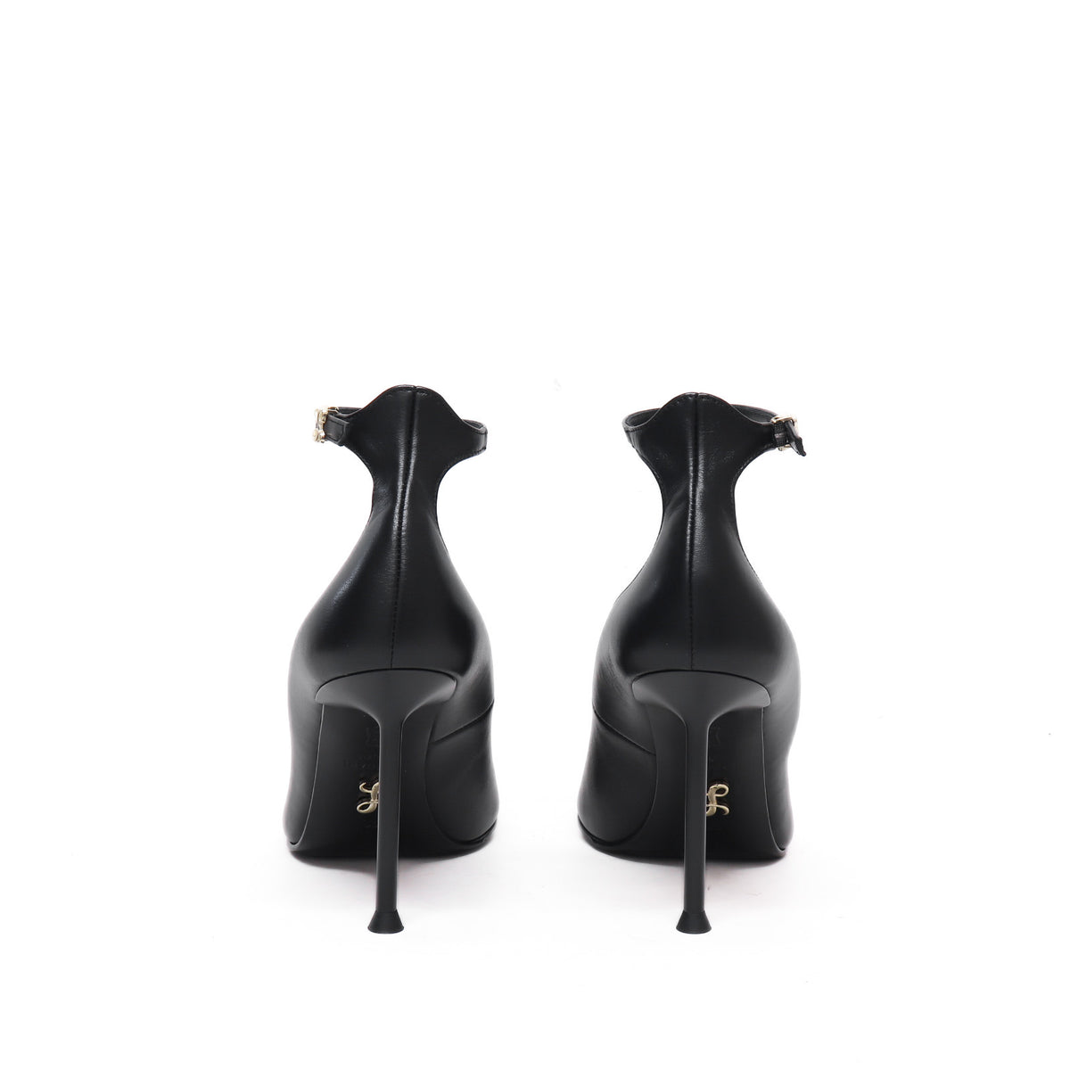 Sergio Levantesi Panama Pumps
