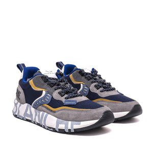 Voile Blanche Sneaker Club